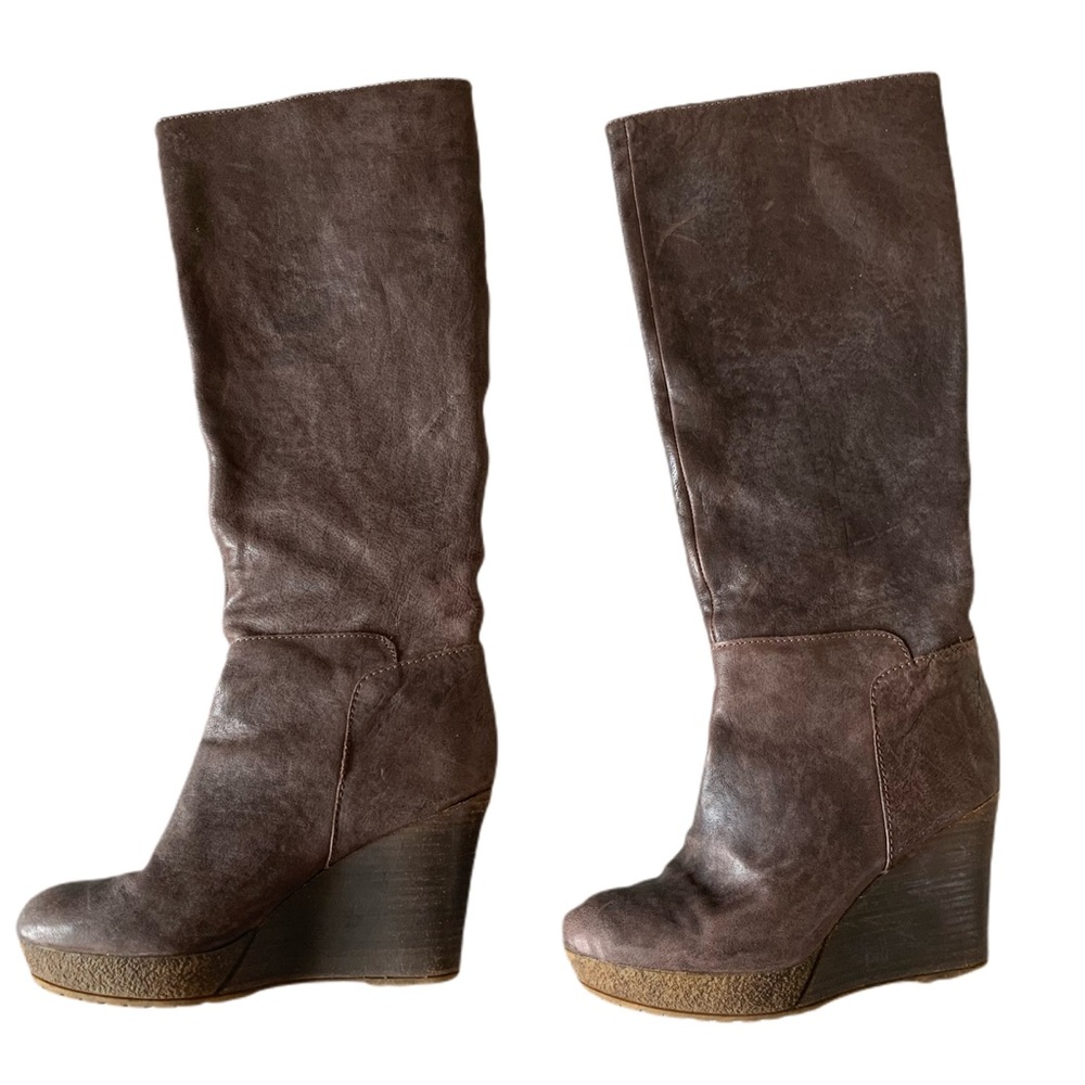 Brown Paola Ferri Leather Wedge Boot. 38